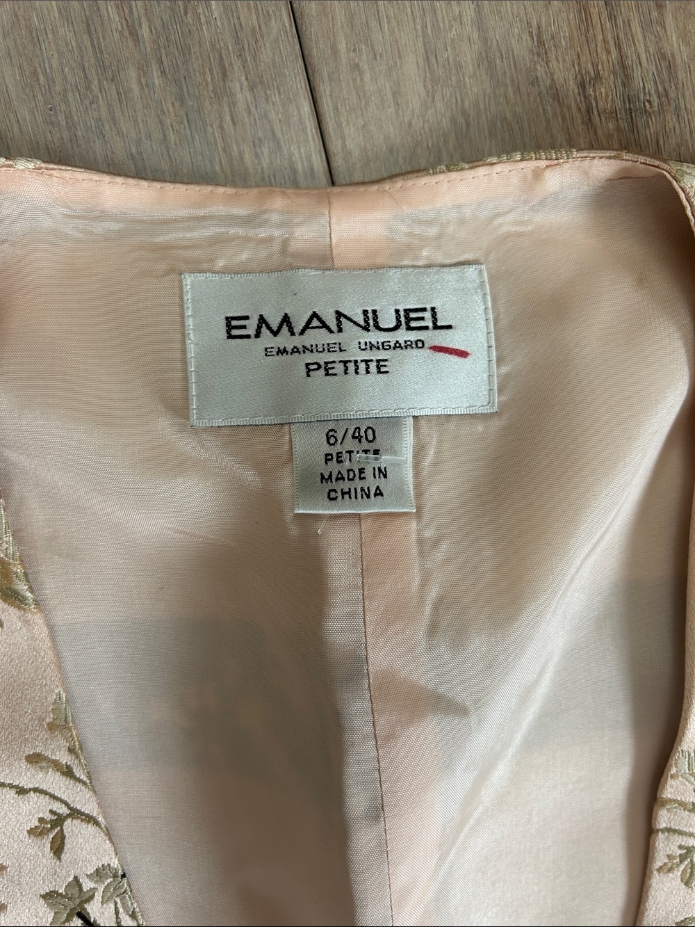 VTG silk Emanuel Embroidered Floral Vest in Blush mandarin asian style brocade - Picture 3 of 14